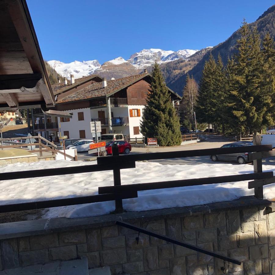 Ampio Monolocale In Centro Champoluc Apartment Exterior foto